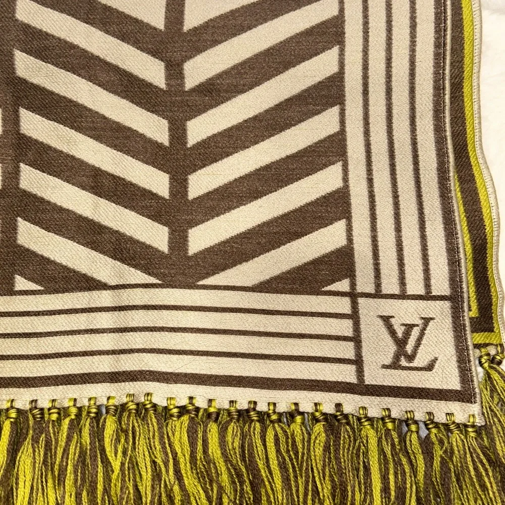 Louis Vuitton Brown & Green Chevron‎ Wool Scarf